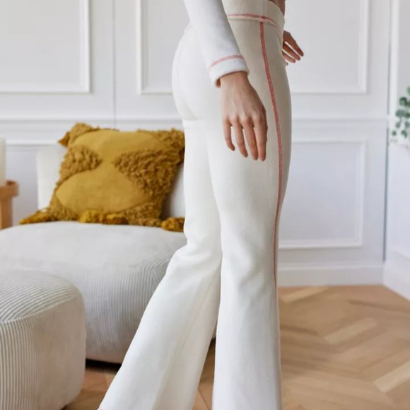 UO Out From Under Bethany Fleece Flare Pants Cream Size M - Picture 2 of 8